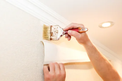 Pose de papier peint à Recologne — revêtements muraux et toiles de verre